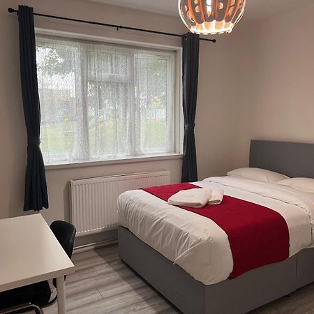 Starlet Stepney Appartement Londen Buitenkant foto