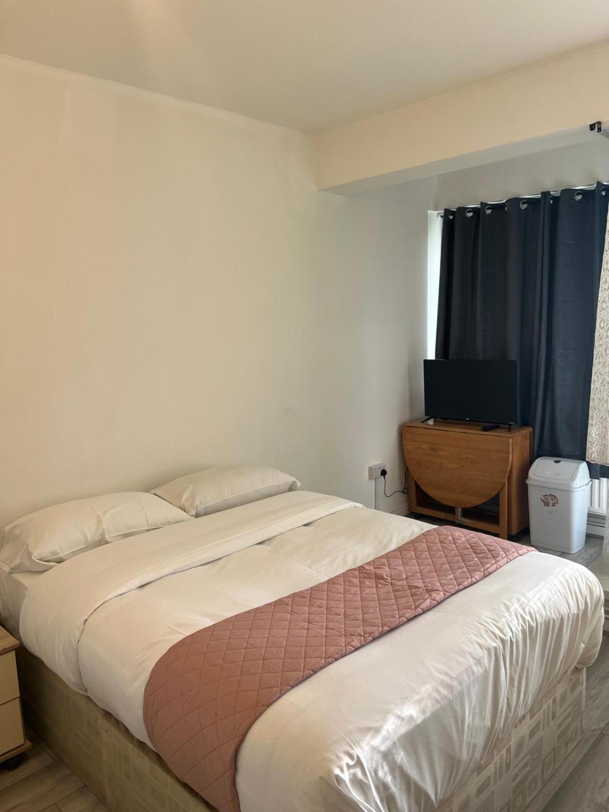 Starlet Stepney Appartement Londen Buitenkant foto